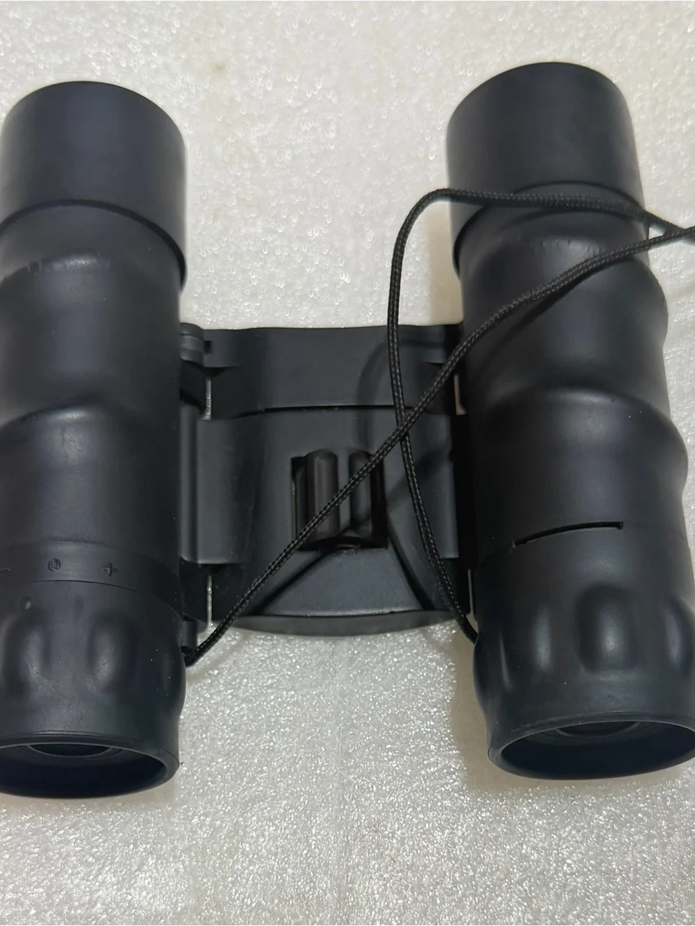 Tasco 10x25 Compact Binoculars - Black